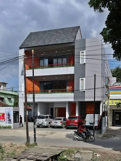 Gold House Kos Putri