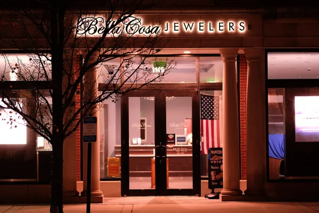 Bella Cosa Jewelers, Wilmette Illinois