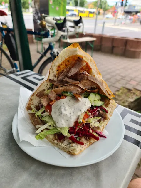 By Denni's Broiler & Dönerhaus