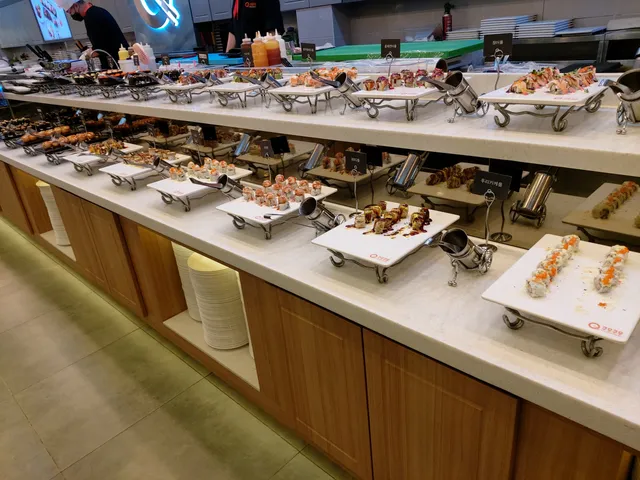 Qoo Qoo Sushi Roll and Salad Bar - Sokcho Branch