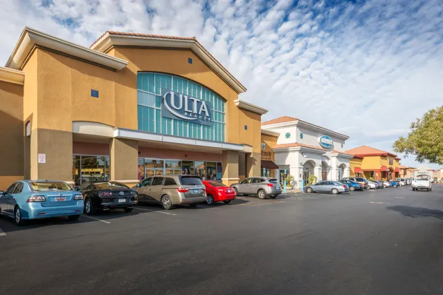 Best in the West Shopping Center