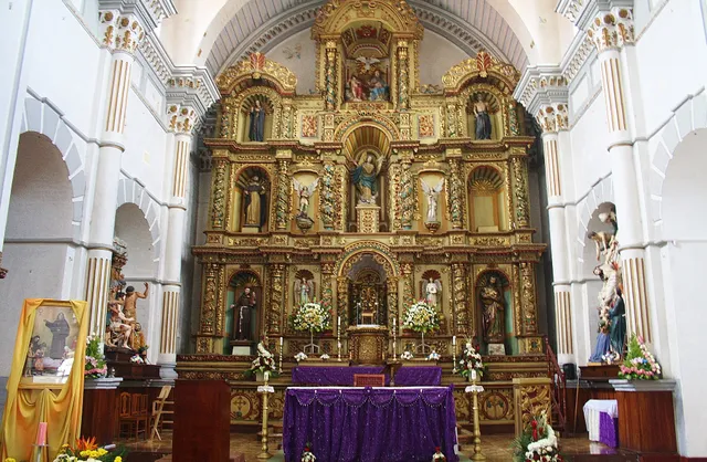 Iglesia Católica San Francisco | Cuenca