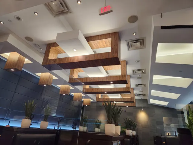 Moxies Fairview Mall Restaurant