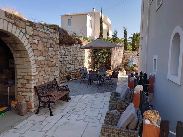 Chez Kiki Et Ioannis