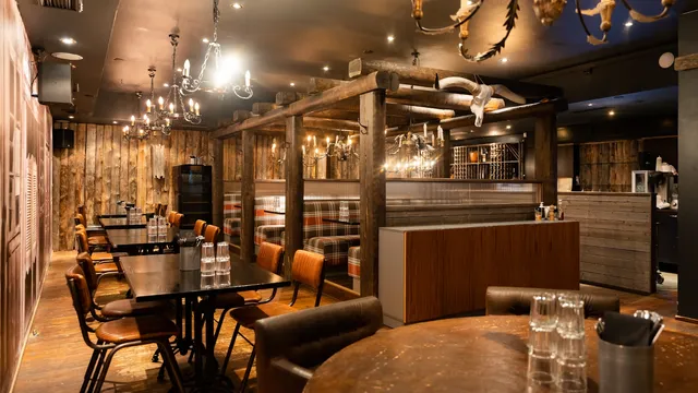 Colorado Bar & Grill Levi