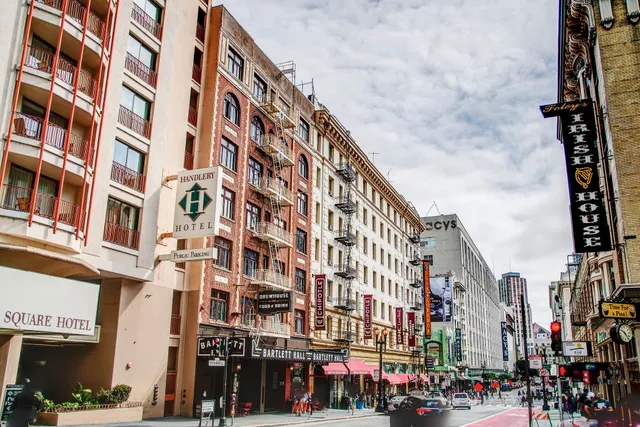 The Bartlett Hotel and Guesthouse