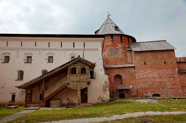 Episcopal (Faceted) Chamber