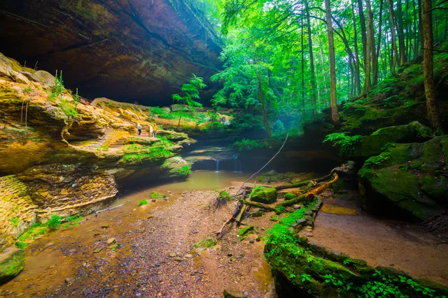 Whispering Cave Trail Head