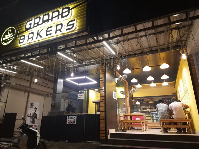 Grand Bakers