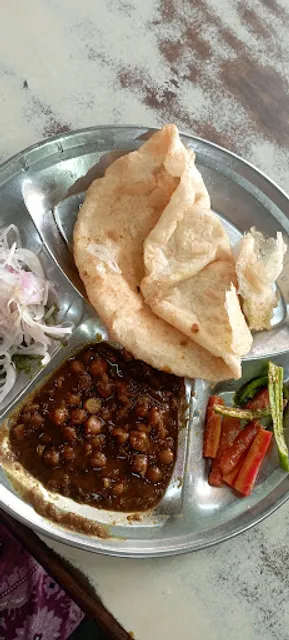 Radhey Chaat Bhandar