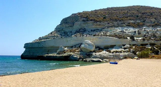 Playa de Agua Amarga
