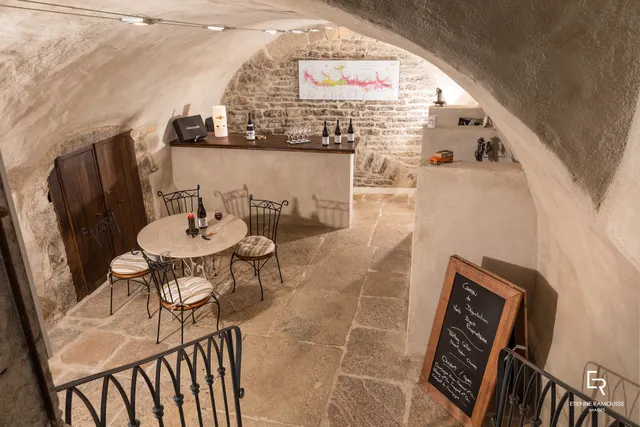 Caveau de Dégustation vins de Bourgogne du Domaine Loubet-Dewailly