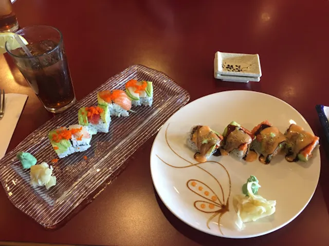 Momiji Sushi & Hibachi