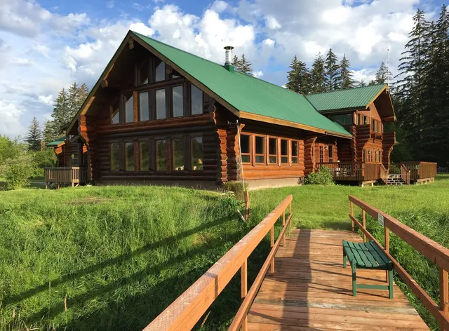 Glacier Bay's Bear Track Inn