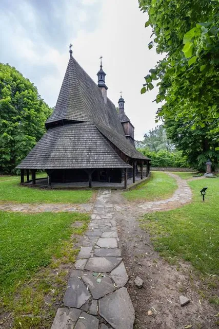 Saints Philip and James Church, Sękowa