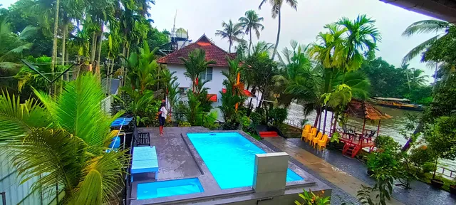 The Lake Paradise Boutique Resort