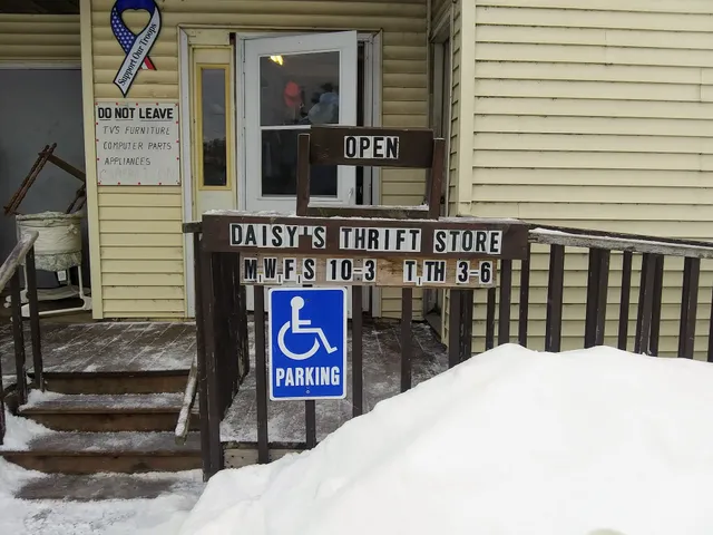 Daisy's Thrift Store