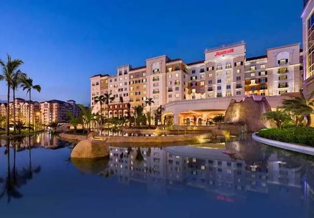 Manila Marriott Hotel at Newport World Resorts