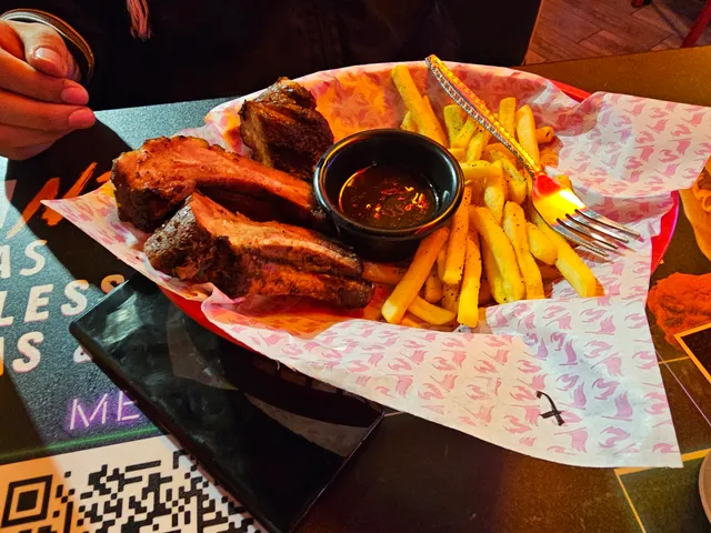 Rebel wings punta museo