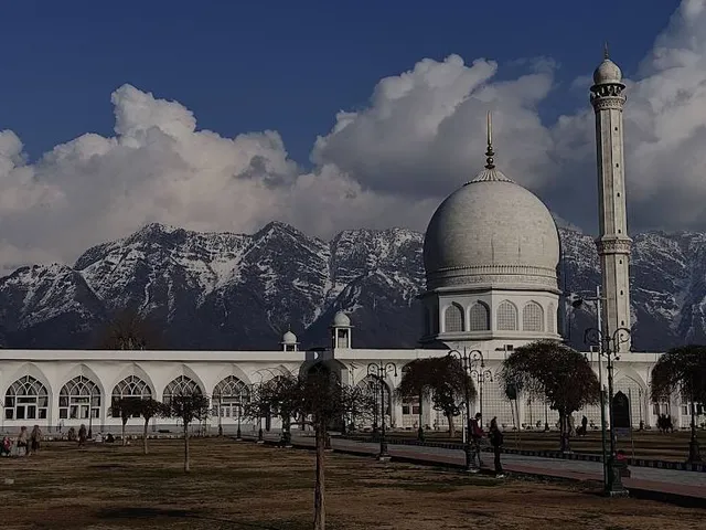 Dargah Hazratbal Shrine