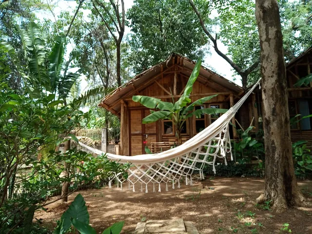 Backyard Hostel