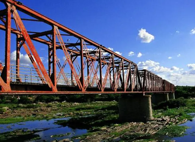 Ponte Metálica
