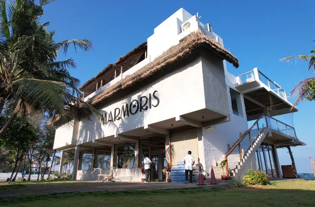 Marmoris Beach Lounge