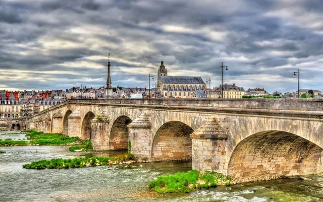 Jacques-Gabriel Bridge