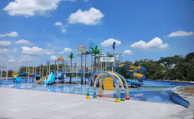 Solo Summerland Waterpark Tirtamas Jebres