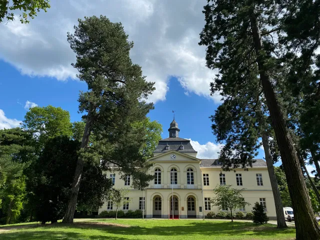 Eller Schloss Park