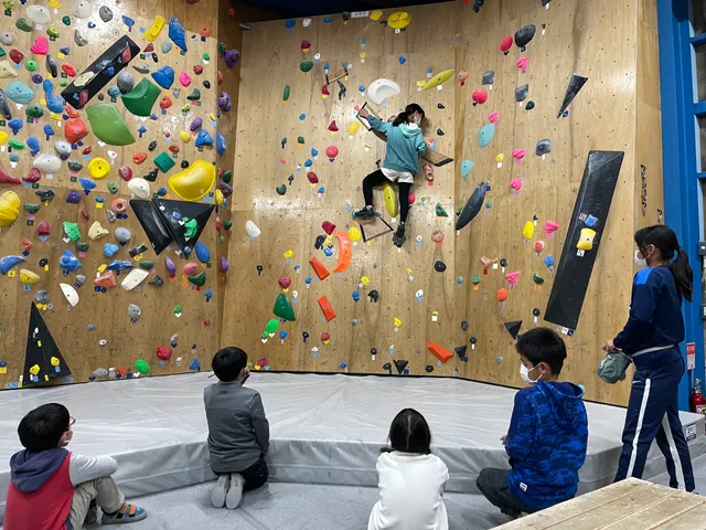 クライミングジム TRIP