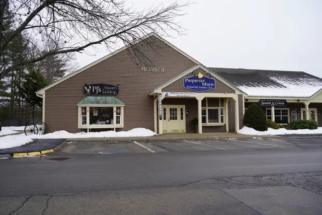Village Shoppes Of Bedford