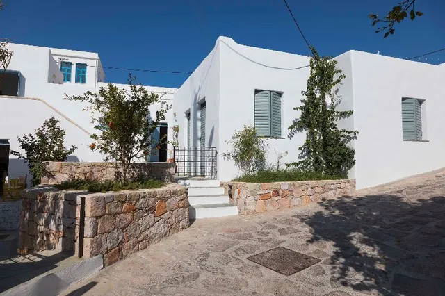 Mezzo Lovero Luxury Suites Kimolos