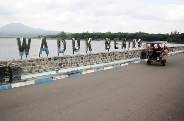 Waduk Bening - Waterside Camp - Funfest