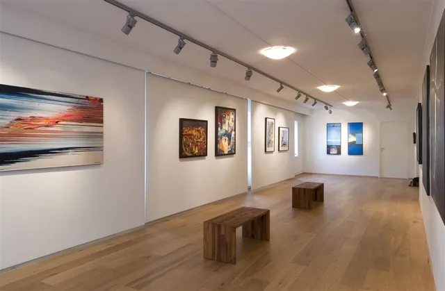 Gallery G
