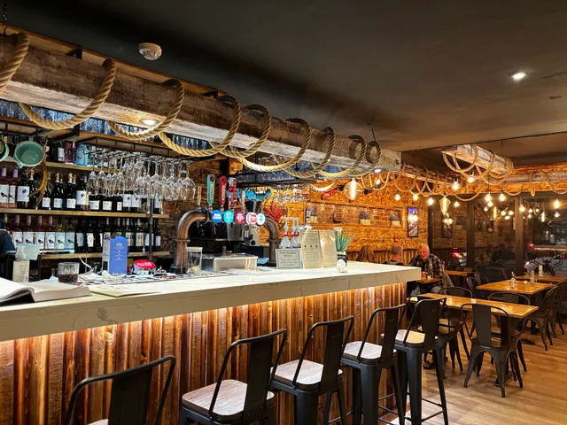 Cleaver Bar & Kitchen