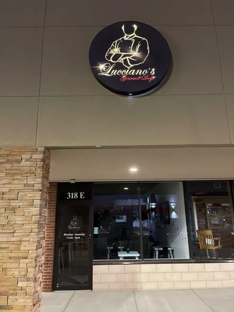 Luccianos Gourmet Dogs