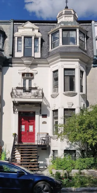 Gingerbread Manor Bed & Breakfast