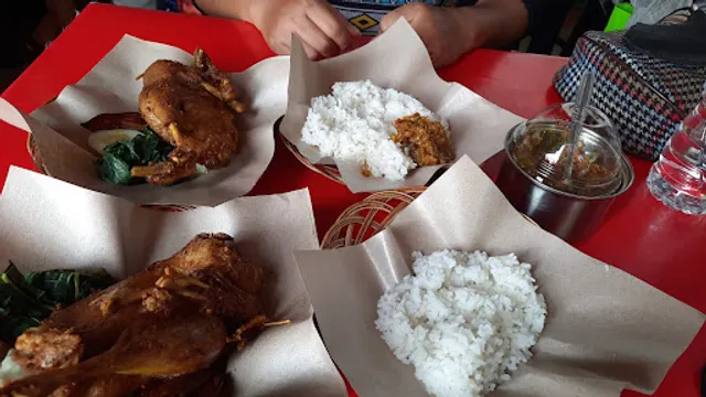 Chicken & Duck Fried "GAMA" Ms. Tik