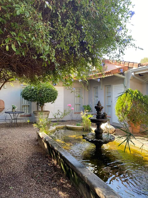 Maison H Guest House