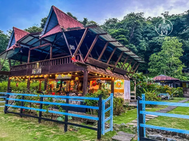 Hotel Bahía Aguacate