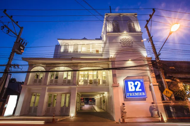 B2 Riverside Colonial Hotel
