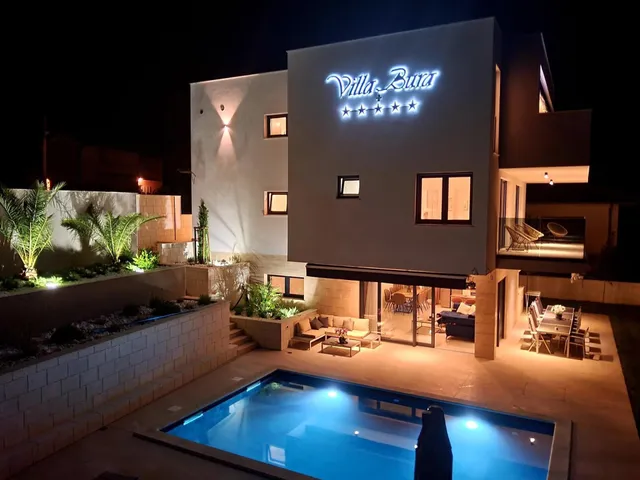 Villa Bura