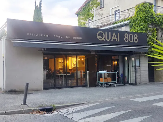 QUAI 808