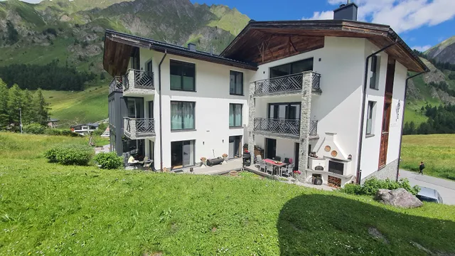 Engadin Lodge