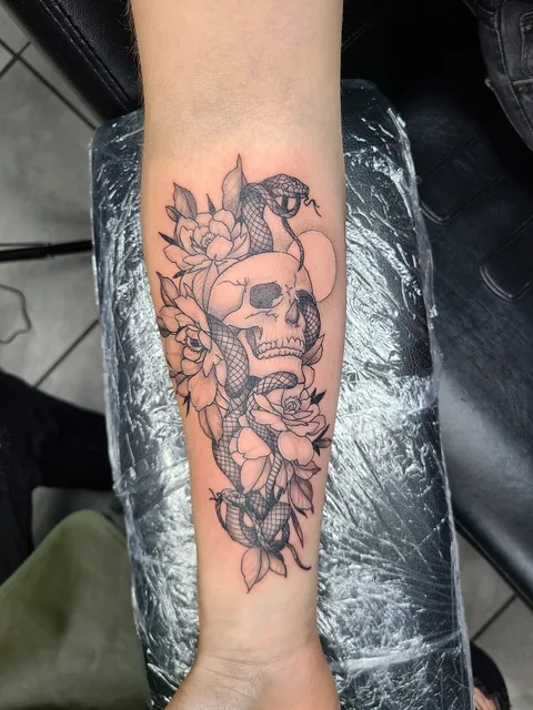 Porter House Ink Piercing & Tattoo