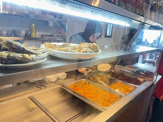 Rumah Makan by Faaeq Cafe