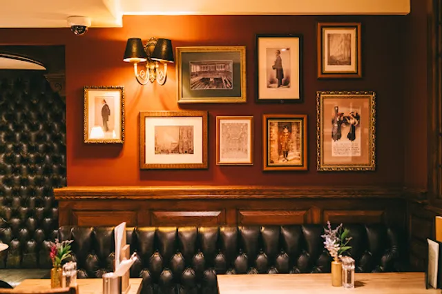 The Red Lion, Parliament Street