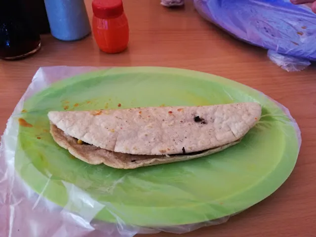 Quesadillas Sopes
