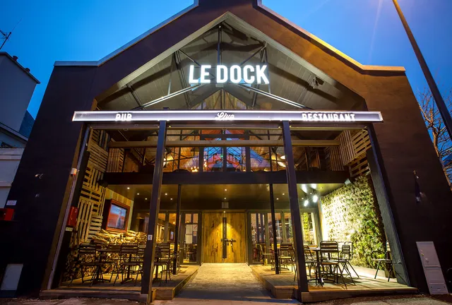 Le Dock